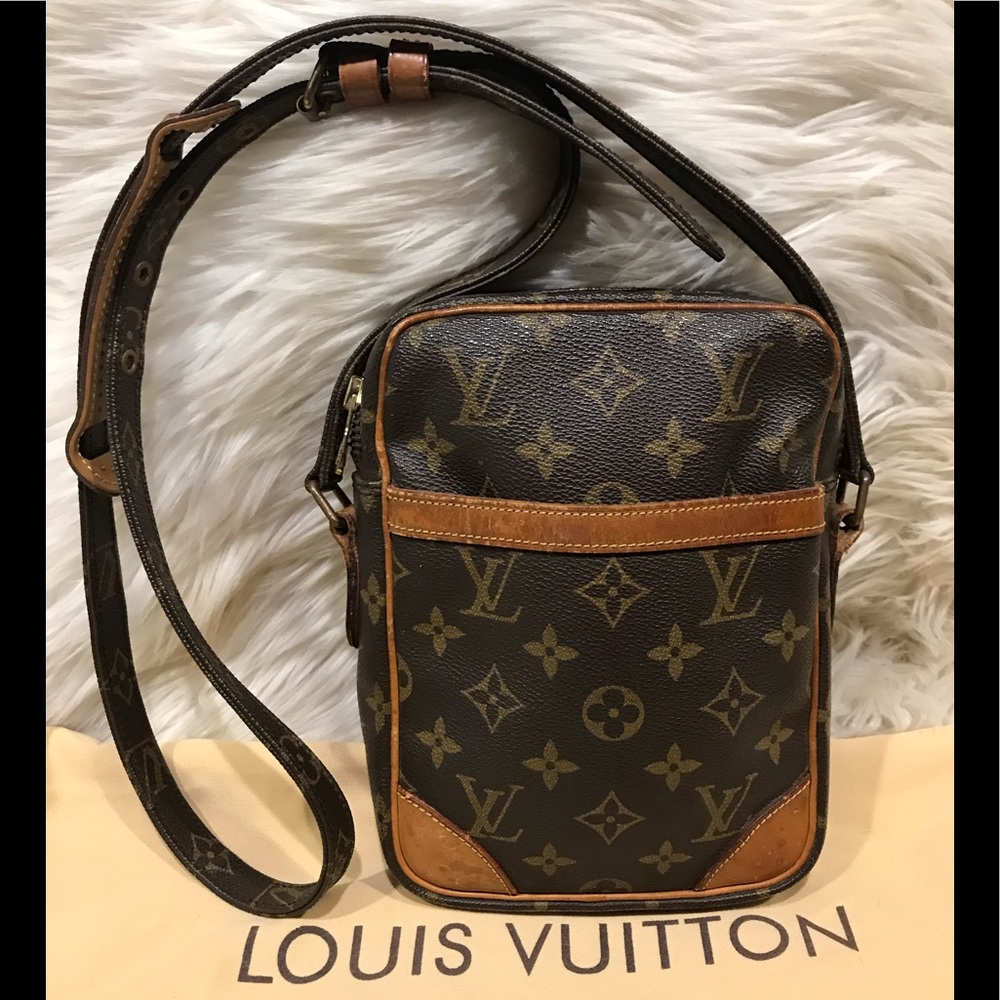 Authentic Louis Vuitton Danube Cross Body #4.9L